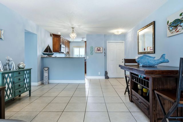 4 of 49 - 200 Waterway Drive S #309, Lantana, FL