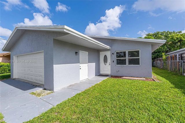 4 of 40 - 5719 Mayo Street, Hollywood, FL