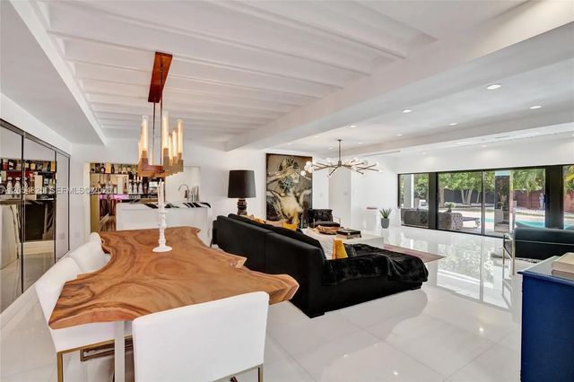 2 of 47 - 19130 Ne 21st Avenue, North Miami Beach, FL