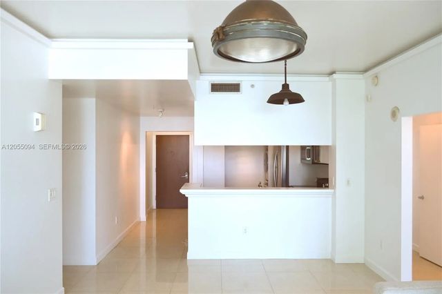 3 of 23 - 31 Se 5th Street #3712, Miami, FL