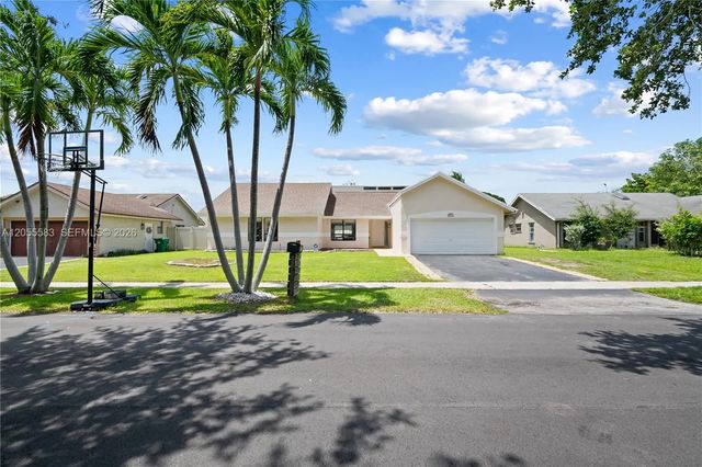 8311 Nw 51st Court, Lauderhill
