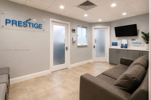 4 of 32 - 555 Biltmore Way #205, Coral Gables, FL