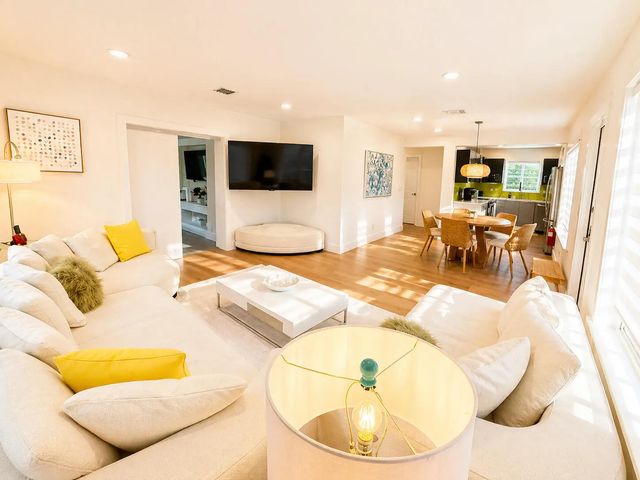 800 Se 11th Court, Fort Lauderdale