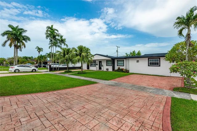 4 of 33 - 11040 Sw 64th Street, Miami, FL