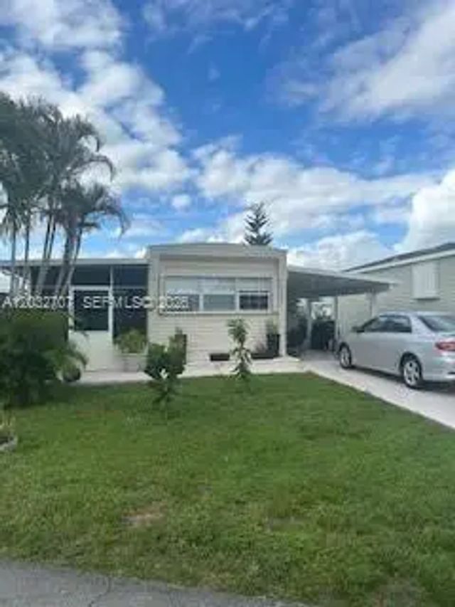 8721 Sw 22nd Court, Davie