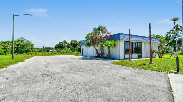 3 of 18 - 3801 Okeechobee Road, Fort Pierce, FL