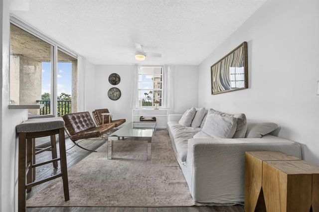 4 of 47 - 520 Se 5th Ave #2211, Fort Lauderdale, FL