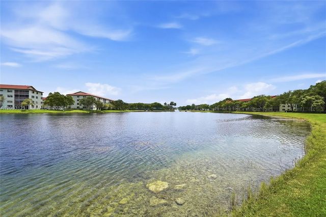 N/A, Pembroke Pines