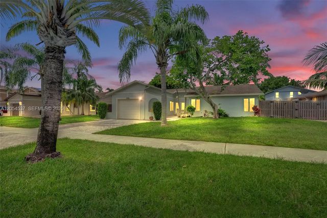 2 of 22 - 3946 Nw 1st Drive, Deerfield Beach, FL