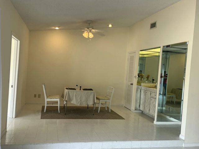 4 of 34 - 4804 Mango Drive, Tamarac, FL