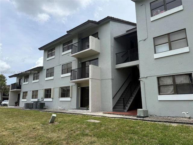 7195 Nw 179th Street #211, Hialeah