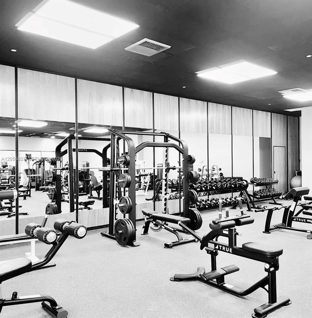 5 of 25 - 20379 W Country Club Drive #433, Aventura, FL