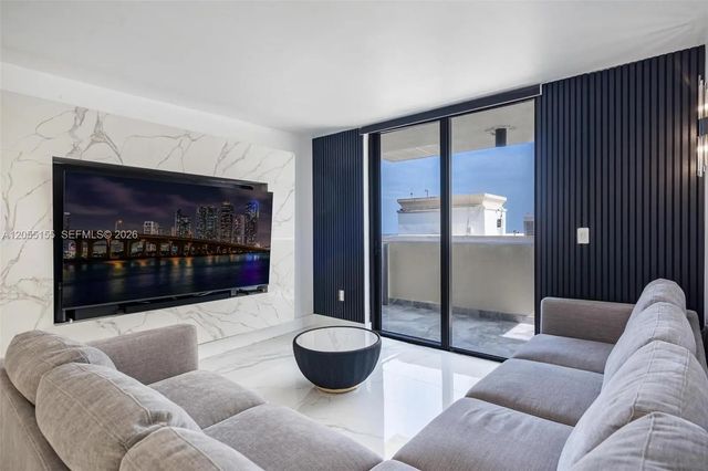 2 of 26 - 1623 Collins Avenue #716, Miami Beach, FL