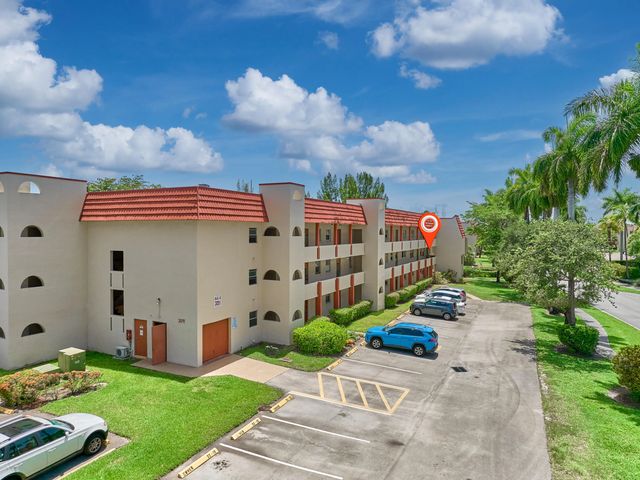 5 of 33 - 3091 E Sunrise Lakes Drive E #212, Sunrise, FL