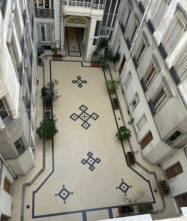 3 of 13 - 10 Bis Avenue De Lane #grand Armee Paris Xvii, Franc, , 