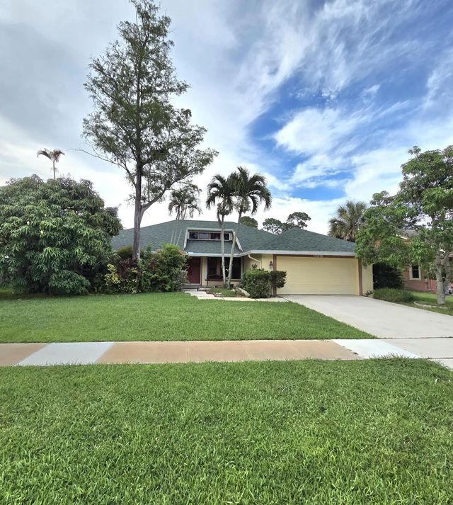 2 of 36 - 13616 Northumberland Circle, Wellington, FL
