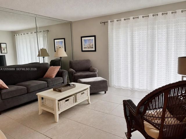 2 of 14 - 306 Circle Drive S #203, Boynton Beach, FL