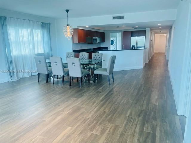 14951 Royal Oaks Lane #409, North Miami