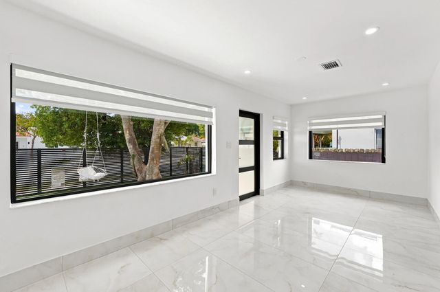 3 of 60 - 2239 Sw 10th Street, Miami, FL