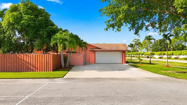 4 of 67 - 3768 Pinehurst Drive, Lake Worth, FL
