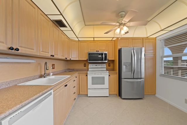 3 of 30 - 2202 Lucaya Bend #d4, Coconut Creek, FL