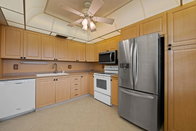 4 of 30 - 2202 Lucaya Bend #d4, Coconut Creek, FL