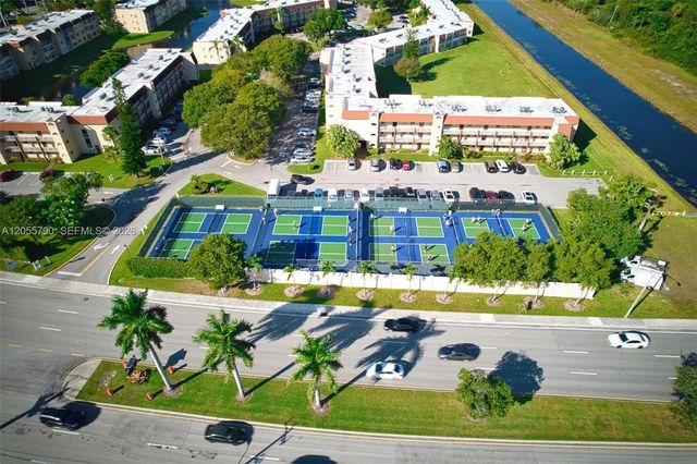 5 of 24 - 8600 Sunrise Lakes Boulevard #201, Sunrise, FL