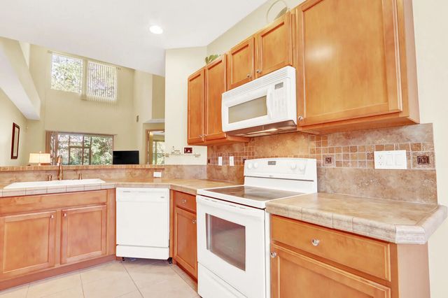 4 of 38 - 8123 Carnoustie Place, Port St. Lucie, FL