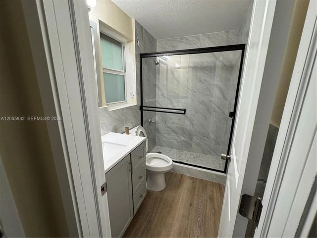 3 of 6 - 707 S 19th Avenue #3, Hollywood, FL