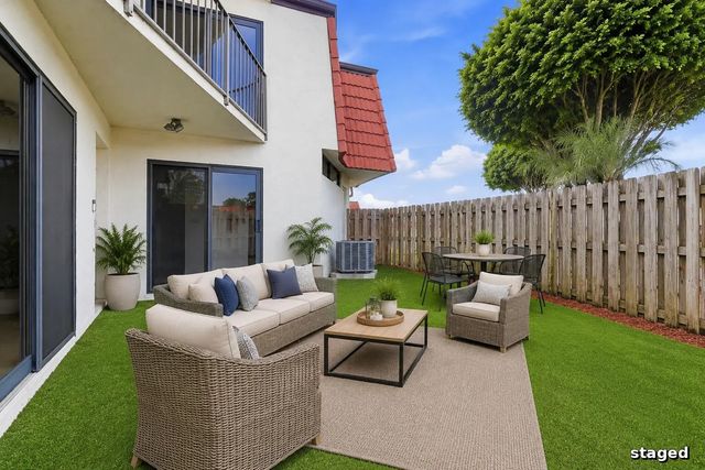 3 of 33 - 3801 Victoria Drive, West Palm Beach, FL