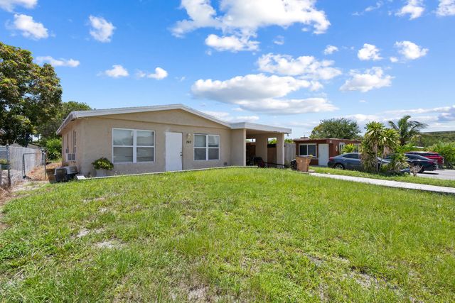 2 of 20 - 242 Sw 3rd Street, Deerfield Beach, FL