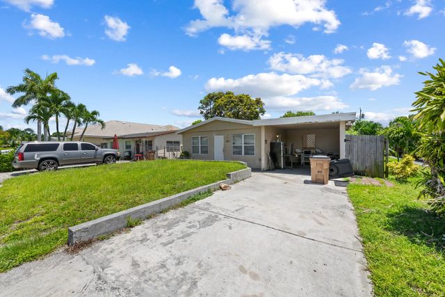 3 of 20 - 242 Sw 3rd Street, Deerfield Beach, FL