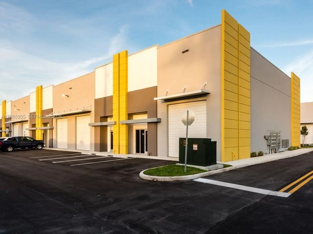 3 of 6 - 10891 Nw 17th Street ##137, Sweetwater, FL