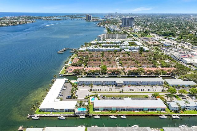 2 of 34 - 117 Lehane Terrace #211, North Palm Beach, FL