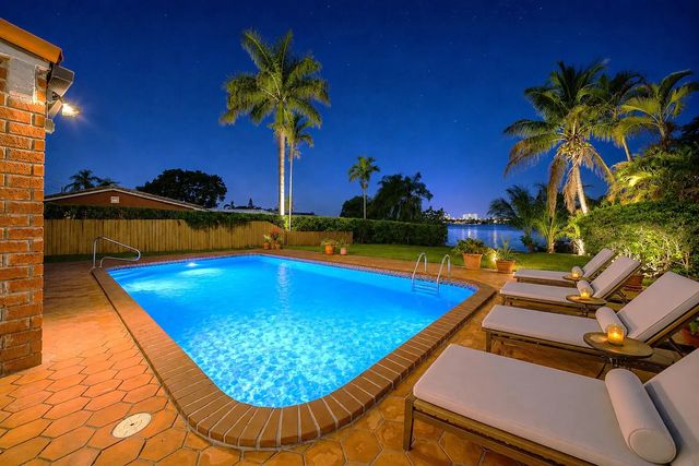 3 of 85 - 1110 Sw 97th Avenue, Miami, FL