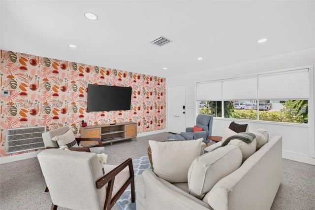 5 of 42 - 1750 Ne 56th Street, Fort Lauderdale, FL
