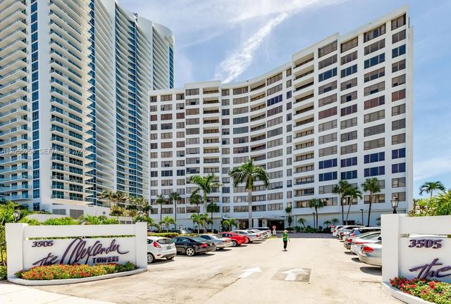 3 of 36 - 3505 S Ocean Drive #305, Hollywood, FL