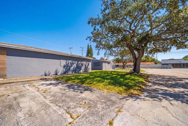 2 of 12 - 1900 N 66th Avenue, Hollywood, FL