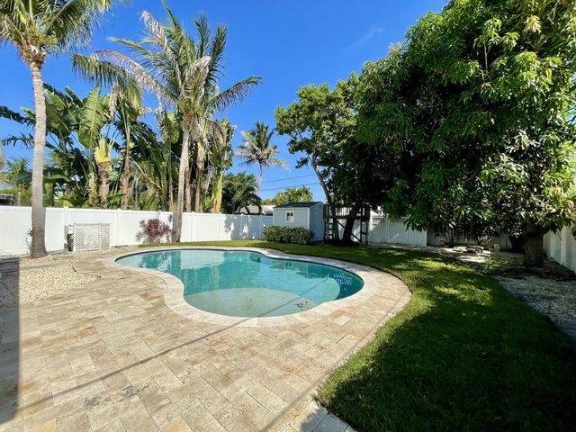 2 of 24 - 3458 Canal Court, Jupiter, FL