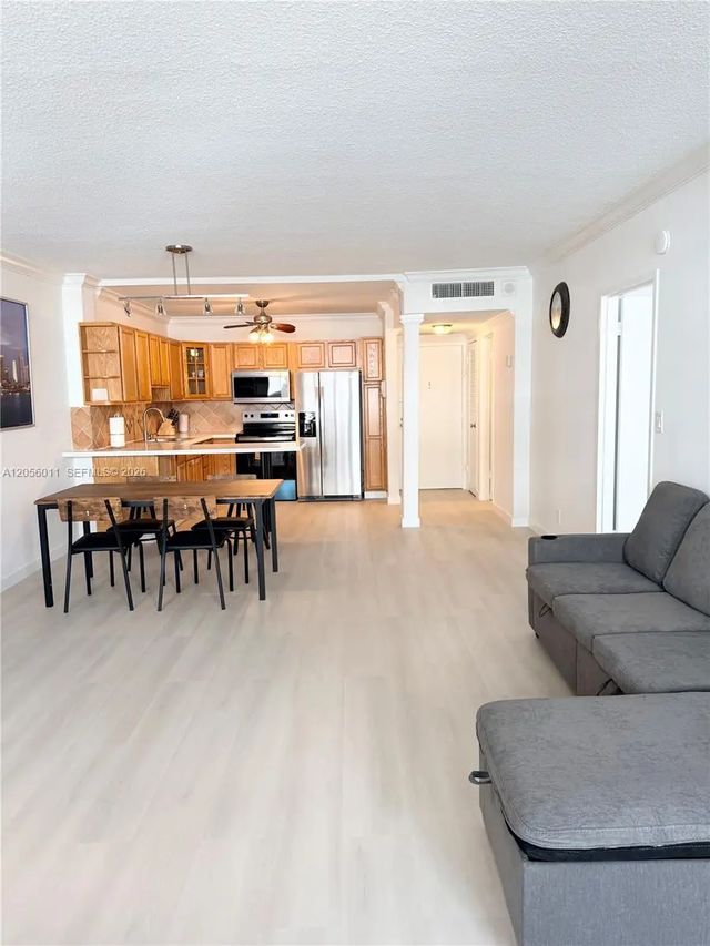 5 of 26 - 3725 S Ocean Drive #521, Hollywood, FL