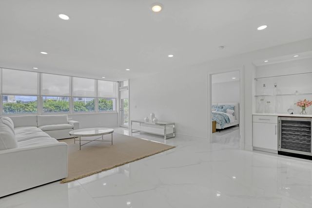 4 of 36 - 2295 S Ocean Boulevard #321, Palm Beach, FL