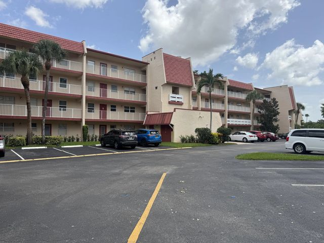 1035 Country Club Drive #303, Margate