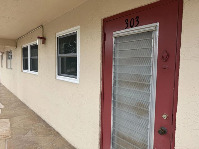 3 of 23 - 1035 Country Club Drive #303, Margate, FL