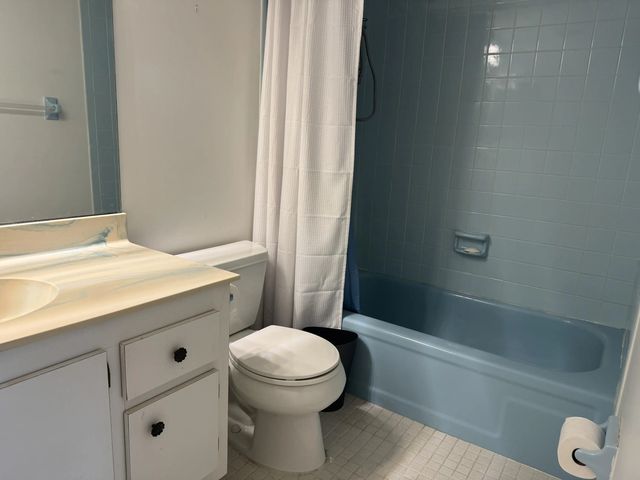 4 of 23 - 1035 Country Club Drive #303, Margate, FL