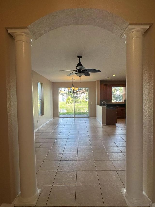 2 of 20 - 911 Seminole Palms Drive, Greenacres, FL