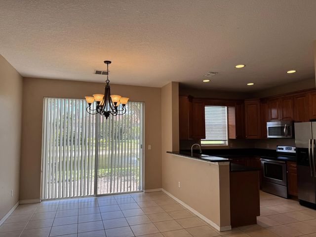 3 of 20 - 911 Seminole Palms Drive, Greenacres, FL