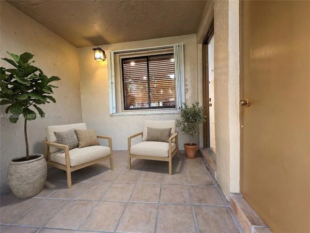 2 of 37 - 310 Lakeview Drive #105, Weston, FL