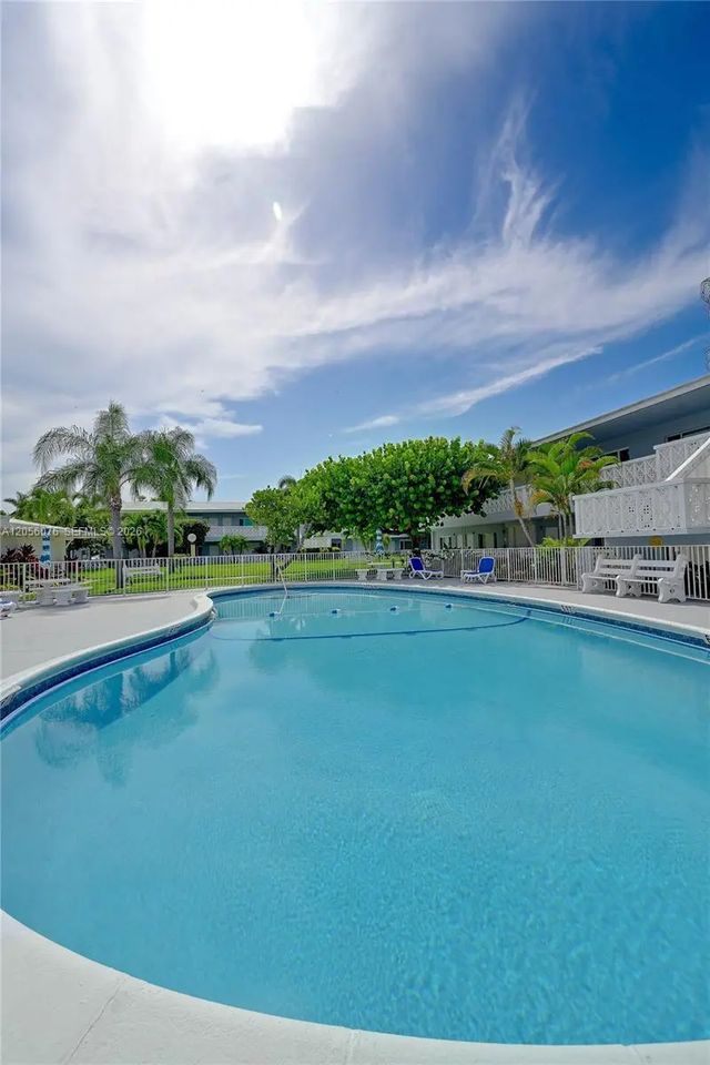 5 of 24 - 2170 Ne 51 Court #b6, Fort Lauderdale, FL