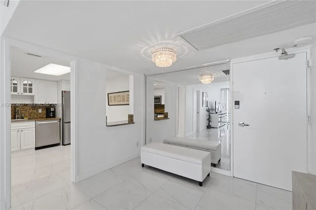 4 of 51 - 5151 Collins Avenue #1027, Miami Beach, FL