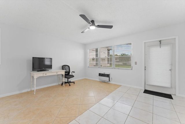 4 of 36 - 398 Tilford S, Deerfield Beach, FL